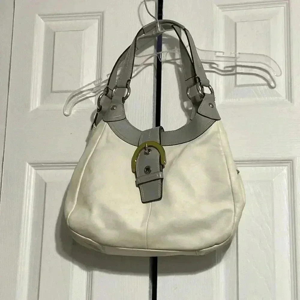 Gray & cream vintage coach shoulder bag